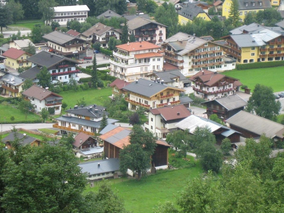 Apartment In Kaprun Near Ski Lift Екстериор снимка